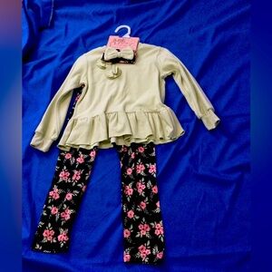 Floral Print Outfit with Bow